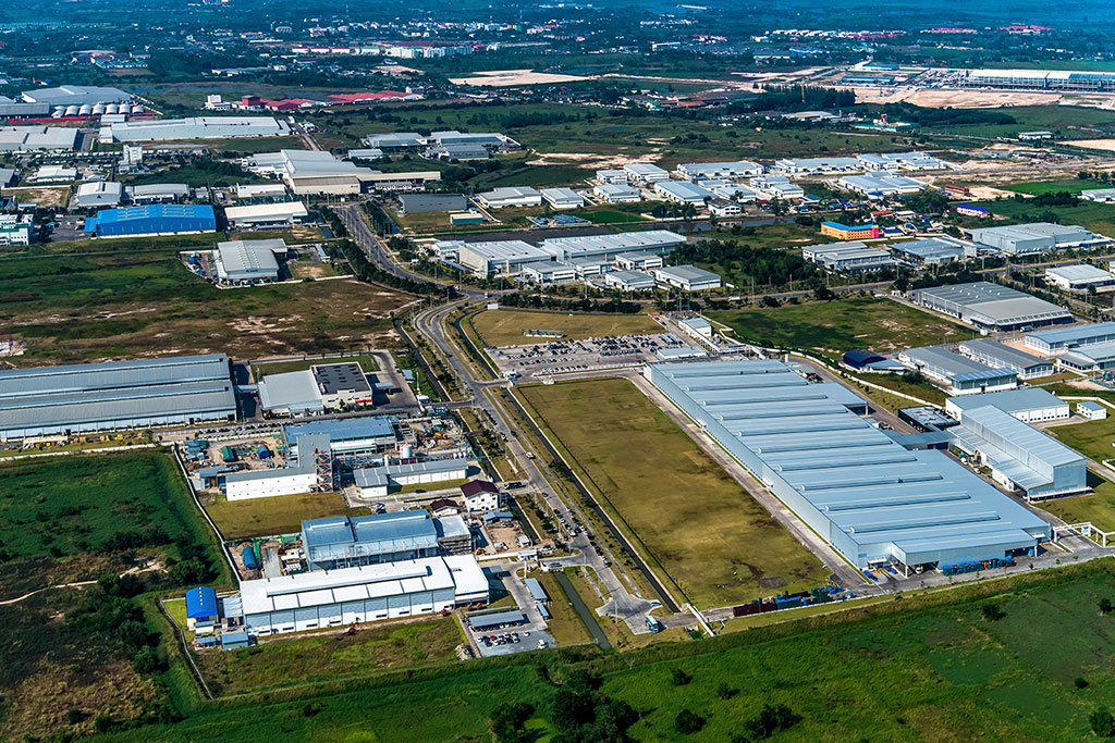 Imagen aérea de varios polígonos industriales juntos