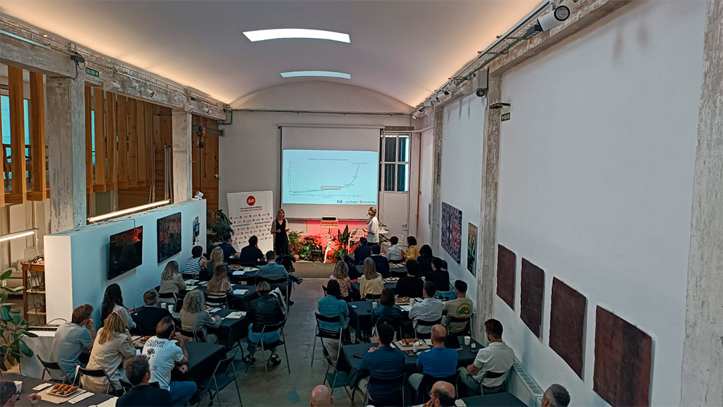 Encuentro con pymes organizado por el Plan Internacional de Navarra enfocado en la inteligencia artificial. 