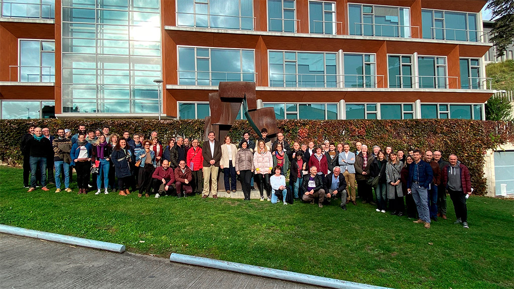 Foto de grupo de los asistentes a la jornada.