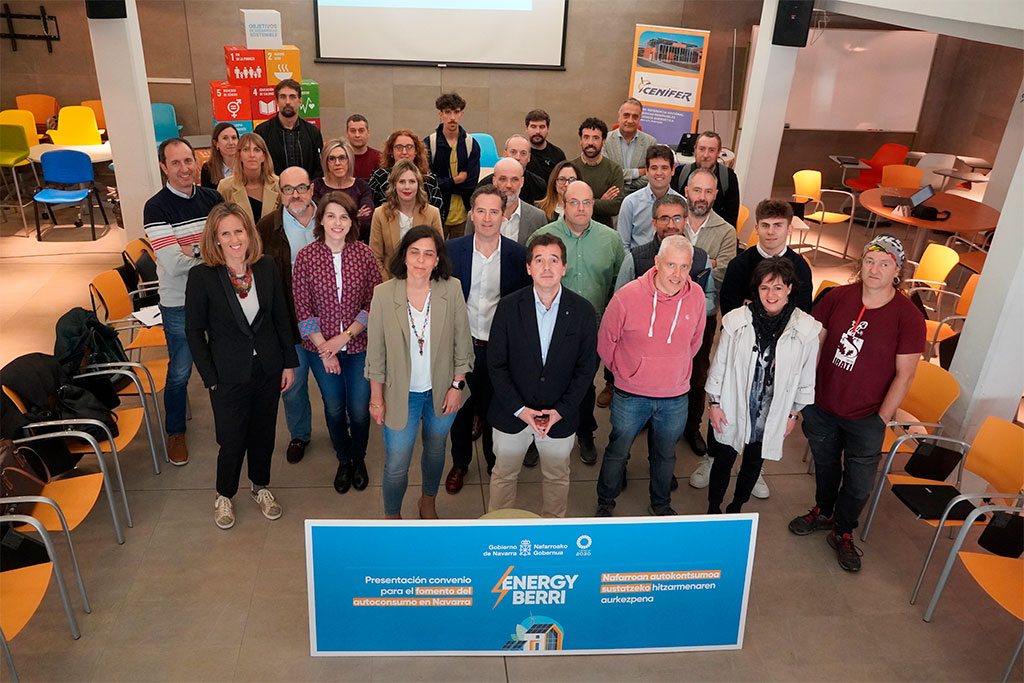 Participantes en la mesa del autoconsumo