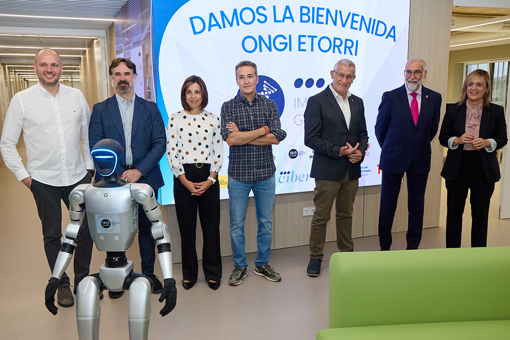 De izquierda a derecha, Gonzalo Rodríguez, Javier Gómez Arrue, Agurtzane Martínez, Luis Campos, Felix Taberna, Fernando Domínguez y Alicia Echeverría