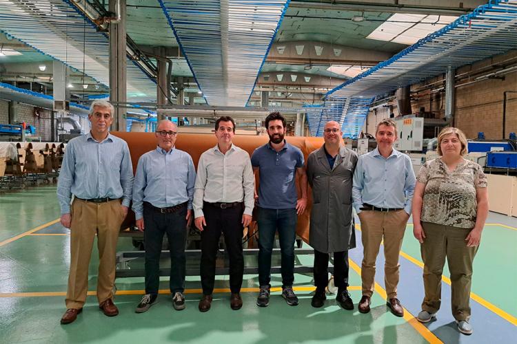 De izda a dcha: Guillermo Alonso, Manuel Ríos (padre), consejero Irujo, Manuel Ríos (hijo), Joan Guisado, Javier Aiape y María Luisa Elguea.