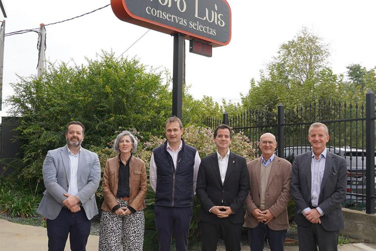 De izda a dcha: Arruti, Remírez; Antón, el consejero Irujo, Ciriza y Larraya