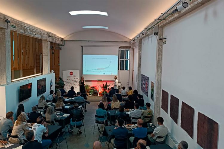 Encuentro con pymes organizado por el Plan Internacional de Navarra enfocado en la inteligencia artificial. 