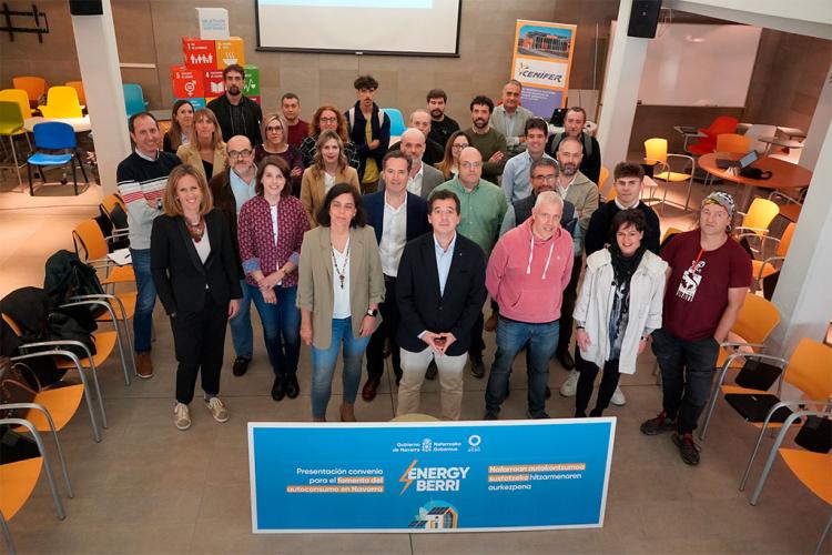 Participantes en la mesa del autoconsumo