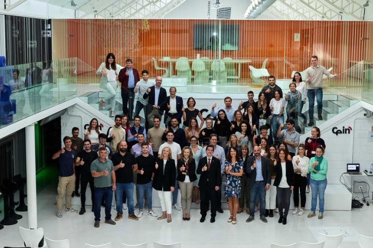 Participantes en el acto de despedida