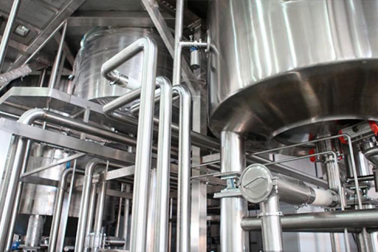 Tuberías y depósitos industriales