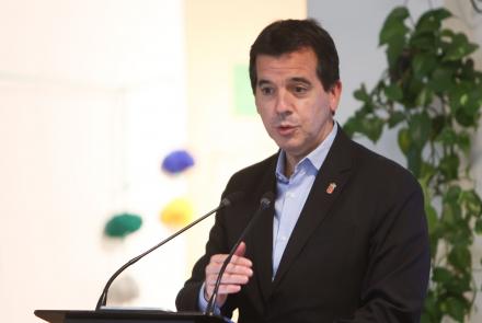 El consejero Irujo, durante una intervención.