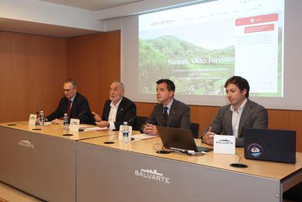 De izda a dcha: Javier González, consejero Cigudosa, consejero Irujo y Arturo Guerrero. 