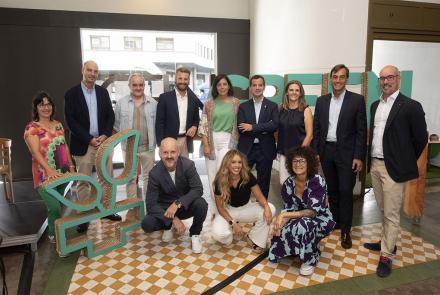 De pie: Delia Sola, Javier Martínez, Javier Goikoetxea, Nicola Cerantola, Uxue Itoiz, Mikel Irujo, Pilar Tellechea, Igor Berguistain, Jon Asín. Agachados: Richard Izquierdo, Uxue Irigoyen, Katrin Ginea.