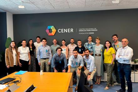 Responsables y técnicos del proyecto ACADIEMS durante la presentación final que tuvo lugar en CENER.