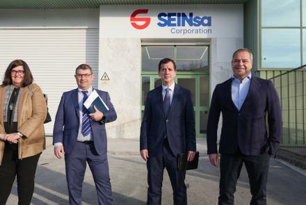 Pilar Irigoien (SODENA), José Antonio Espinosa (SEINSA), el consejero Irujo y Mikel Azkárate (SEINSA