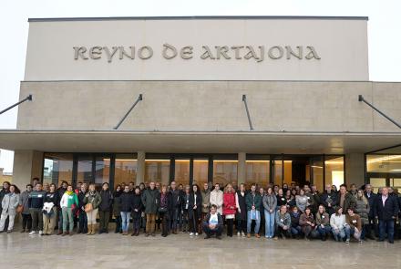 Foto de grupo del Encuentro de Comunidades Energéticas celebrada en Artajona