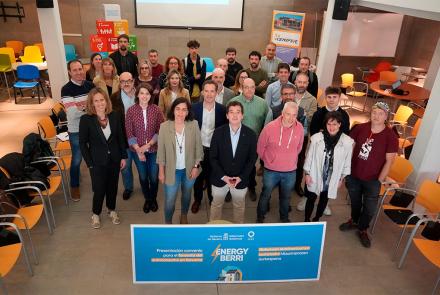 Participantes en la mesa del autoconsumo