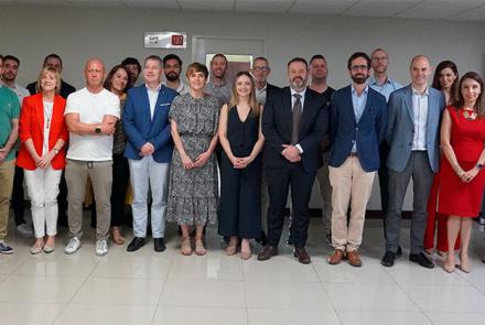 Foto de grupo con representantes de Gobierno de Navarra, Gobierno de Nuevo León, UPNA, CENER , Empresas navarras, ICEX, clústeres de Nuevo León y empresas navarras.