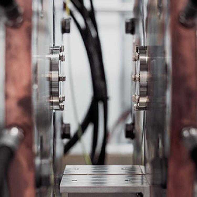 Máquina y cables