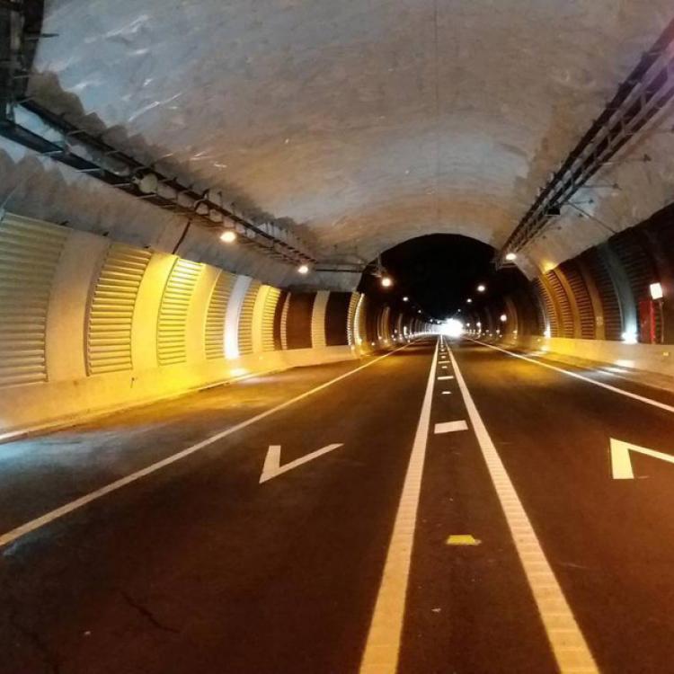 i3i-túnel